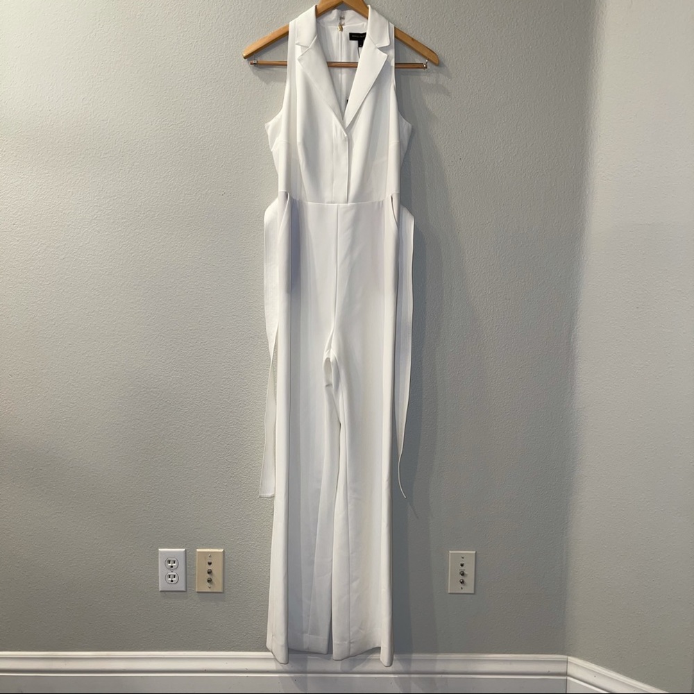 DKNY Women’s Jumpsuit White Belted Notch Collar